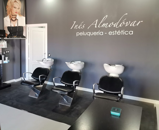 Interior del salón Inés Almodóvar en Arroyo de la Miel